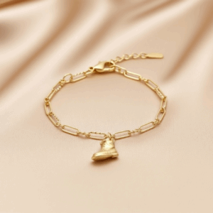 Babyschoentje bedel goud